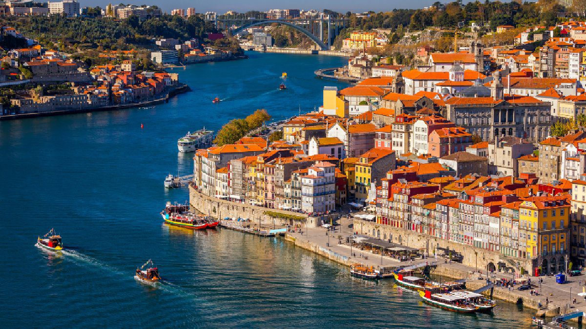 Turistler bu ülkelere bayılıyor! Dünyanın en iyileri arasında yer alıyor turistleri mest ediyor! Bakın Türkiye kaçıncı sırada