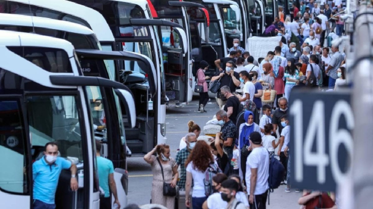 Seyahatlerde adres değişti! TÜİK verilerini açıkladı: Seyahate çıkanların tercihi otel değil, akraba evi oldu!