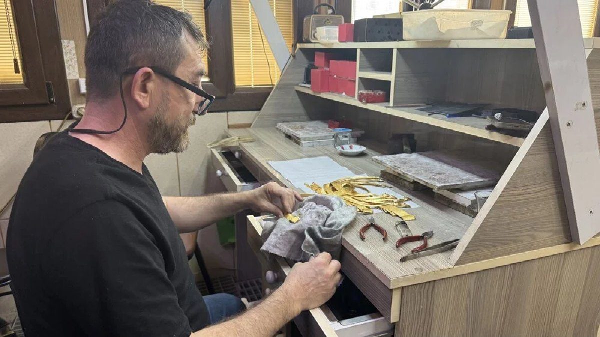 Düğün sezonu açıldı, çalışmalar hızlandı! Her gelin üzerinde görmek istiyor, fiyatı ayarına göre değişiyor