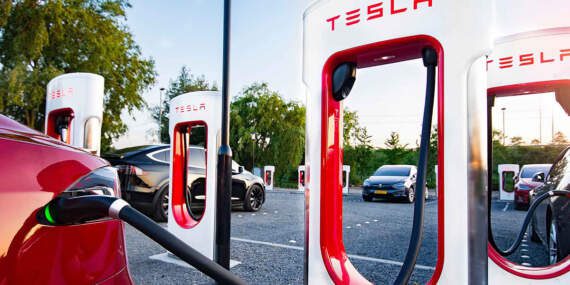 Tesla’dan Türkiye’ye rekor yatırım: 10 yeni Supercharger noktası geliyor! Yıl bitmeden hizmete girecek