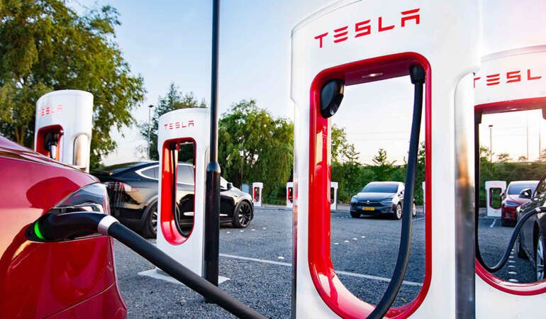 Tesla’dan Türkiye’ye rekor yatırım: 10 yeni Supercharger noktası geliyor! Yıl bitmeden hizmete girecek