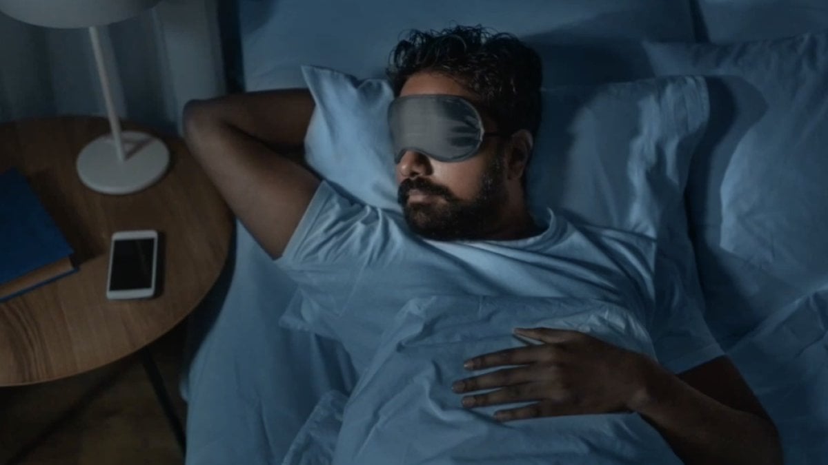 Uyurken neden zıplarız? Bilim, bu garip gece hissi üzerine konuştu