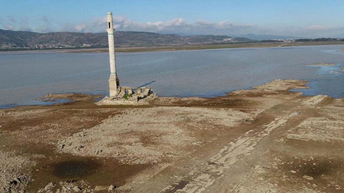 İzmir'de su krizi derinleşiyor: Barajlar kuraklık alarmı verdi