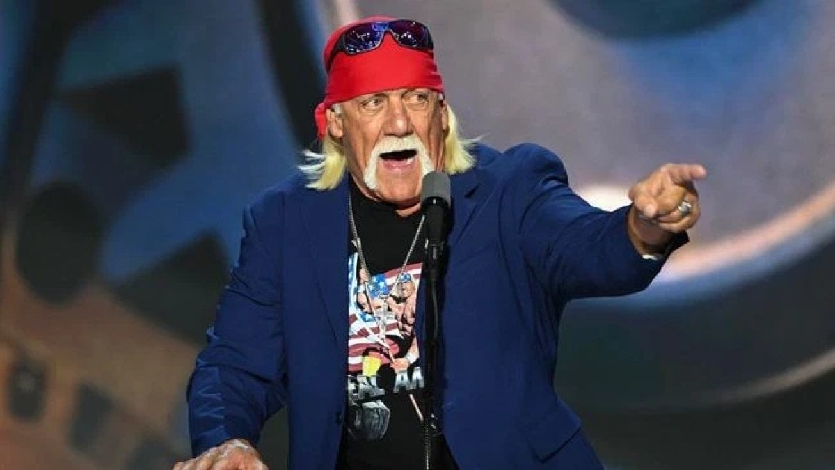 ABD’li efsane güreşçi Hulk Hogan, 71 yaşında hayatını kaybetti