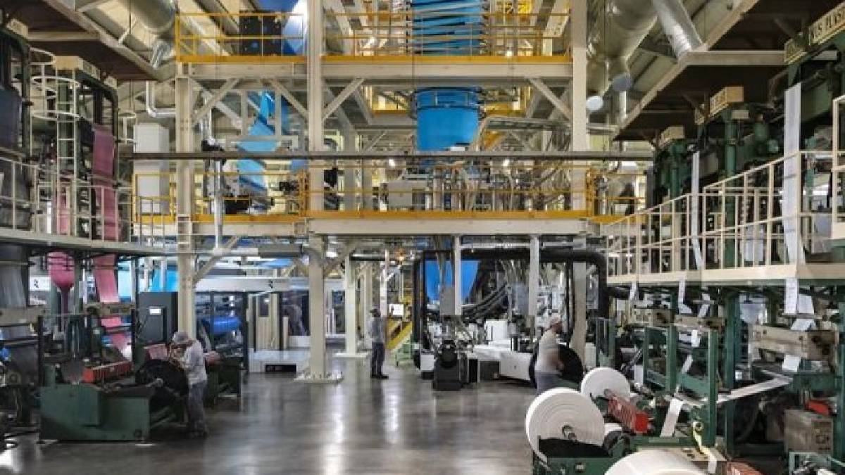 Bu fabrikada maaşlar uçtu! İşçiye %100 zam müjdesi geldi, maaş 80.000 TL oldu: Yeni rakam ‘Helal olsun’ dedirtti