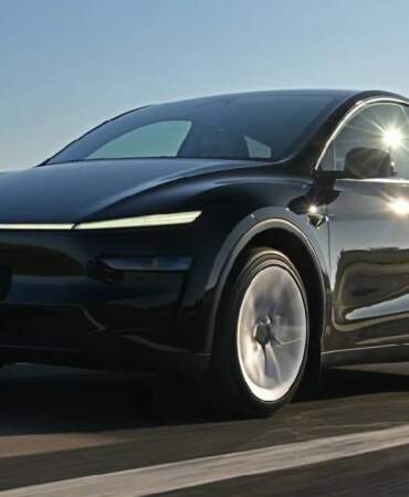 Tesla’dan bir iyi, bir kötü haber! Model Y fiyatları açıklandı: Standart modele dev zam, uzun menzile indirim şoku!