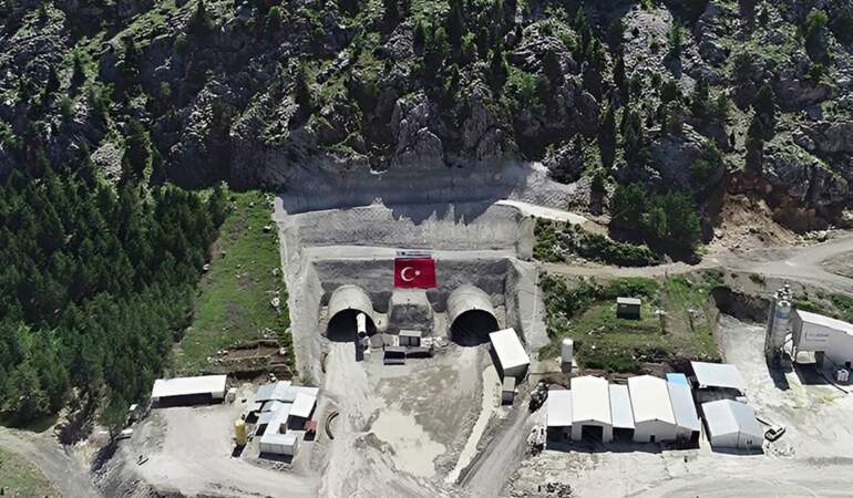 Bitiş tarihi yaklaşıyor: Alacabel tünelinde ışık göründü! Yıllardır beklenen gerçekleşiyor, Konya-Antalya yolu değişiyor