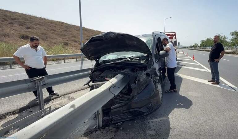 Havalimanı yolunda dehşet veren kaza: Bariyer aracı boydan boya deldi, can kaybı yok!