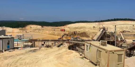 Çatalca’da kum ocağında göçük: Kepçe operatörünün cansız bedenine 6 saat sonra ulaşıldı