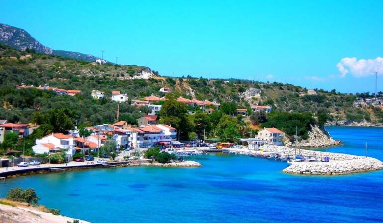 Çeşme’ye alternatif arayanlara müjde: İzmir’in gizli cenneti keşfedildi, uygun fiyatla tatil keyfi!