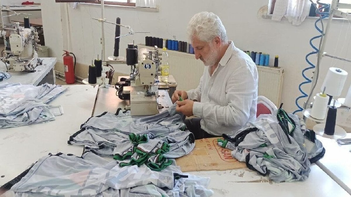 50 farklı çeşit üretiyor, önce İstanbul ve İzmir satın alıyor! 25 yıldır durmaksızın çalışıyor Türkiye’ye gönderiyor