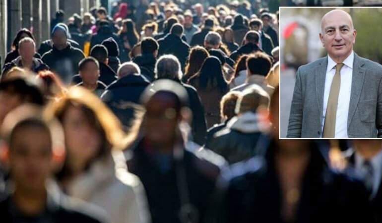 Dr. Mahfi Eğilmez: Orta sınıf yavaş yavaş yok oluyor! Gelir eşitsizliği artıyor, demokrasi tehlikeye giriyor