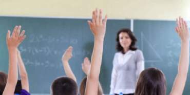 2025 Temmuz Ek Ders Ücretleri ne Kadar Oldu? Kadrolu ve Sözleşmeli Öğretmenler ne Kadar Alacak?