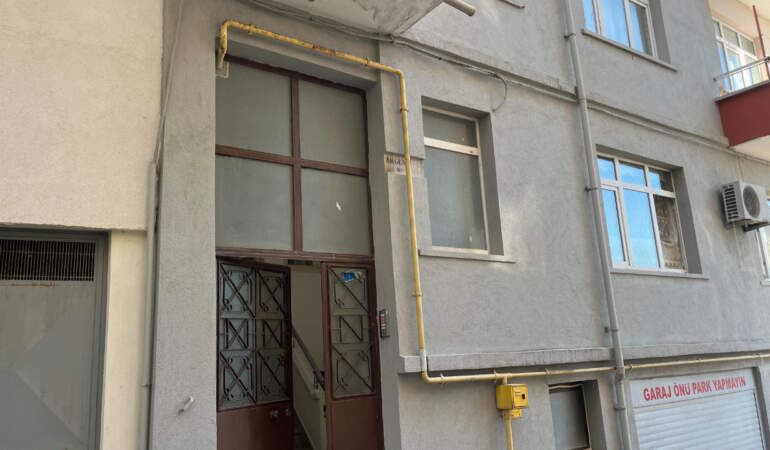 53 Yaşındaki Kadının Sır Ölümü: Evinde Cansız Bedeni Bulundu