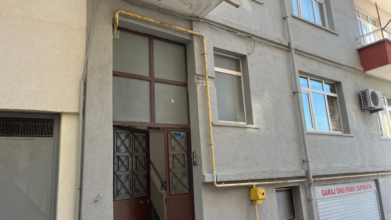 53 Yaşındaki Kadının Sır Ölümü: Evinde Cansız Bedeni Bulundu