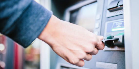 ATM’lerde Büyük Açık! Öğrenen Koşa Koşa Gitti, Limitsiz Para Çekti