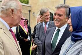 Abdullah Gül ve Kral Charles Aynı Karede