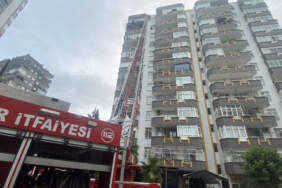 Adana’da 12 Katlı Apartmanda Yangın Paniği! Ev Kullanılamaz Hale Geldi