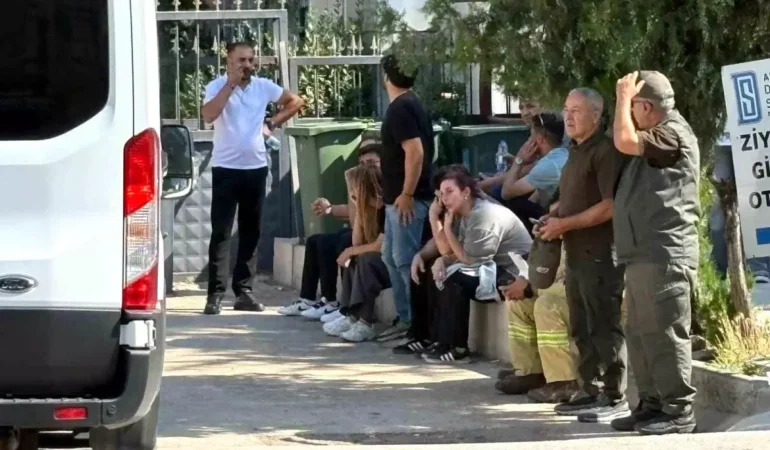 Adli Tıp önünde ailelerin acı bekleyişi sürüyor