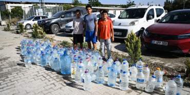 Alevlerin Minik Kahramanları! Hatay’da Konteyner Kentteki Çocuklardan Yangına Anlamlı Destek