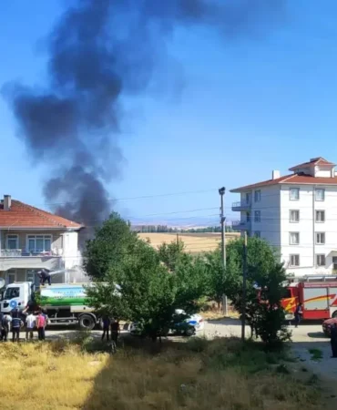 Akyurt’taki Garaj Yangını Aracı Kül Etti