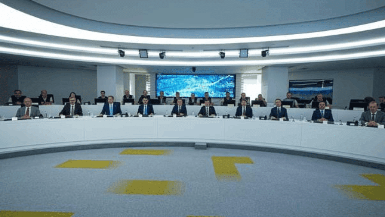 Ankara’da Orman Yangını Zirvesi, Bakanlar da Katıldı