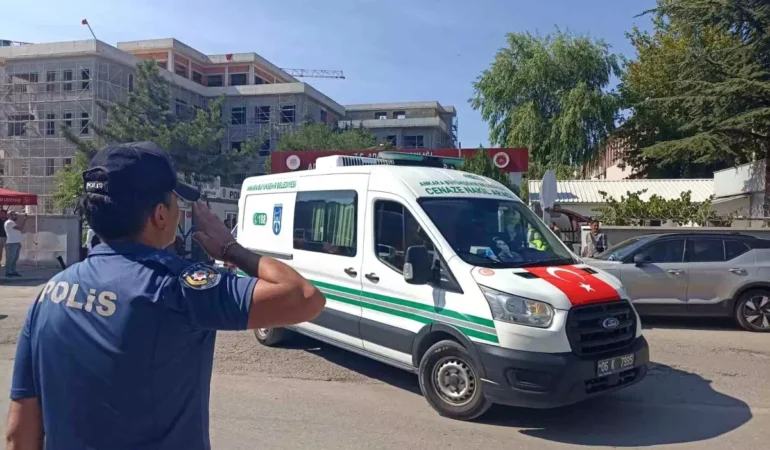 Ateşin ortasında kahramanca mücadele ettiler, şimdi sonsuzluğa uğurlanıyorlar