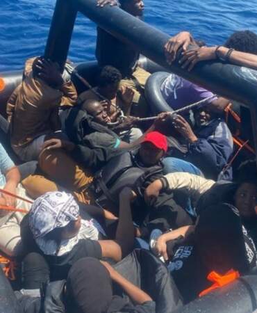 Aydın’da Yunanistan Tarafından İtilen 34 Göçmen Kurtarıldı