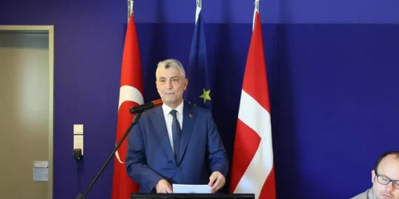 Ticaret Bakanı Bolat, AB Büyükelçileriyle bir araya geldi