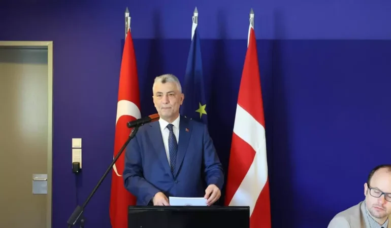 Ticaret Bakanı Bolat, AB Büyükelçileriyle bir araya geldi
