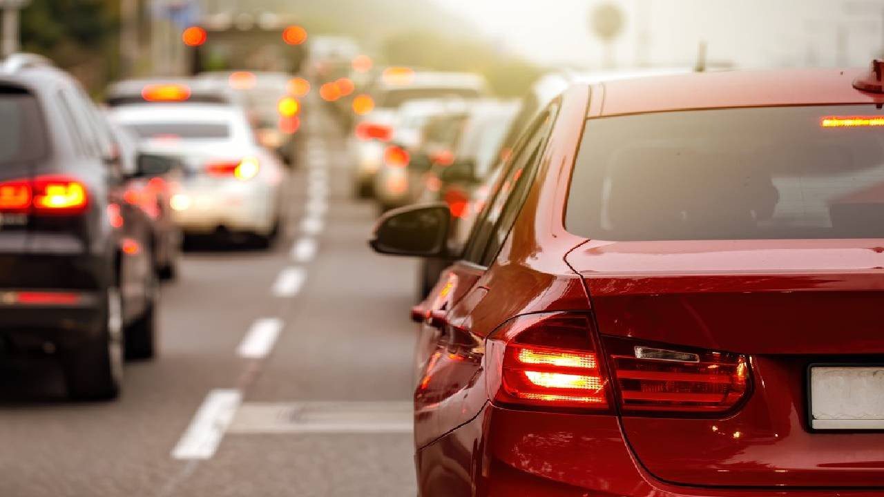 Bakanlık Duyurdu: Otomotiv Sektöründe Taşlar Yerinden Oynadı! Rekor Artış