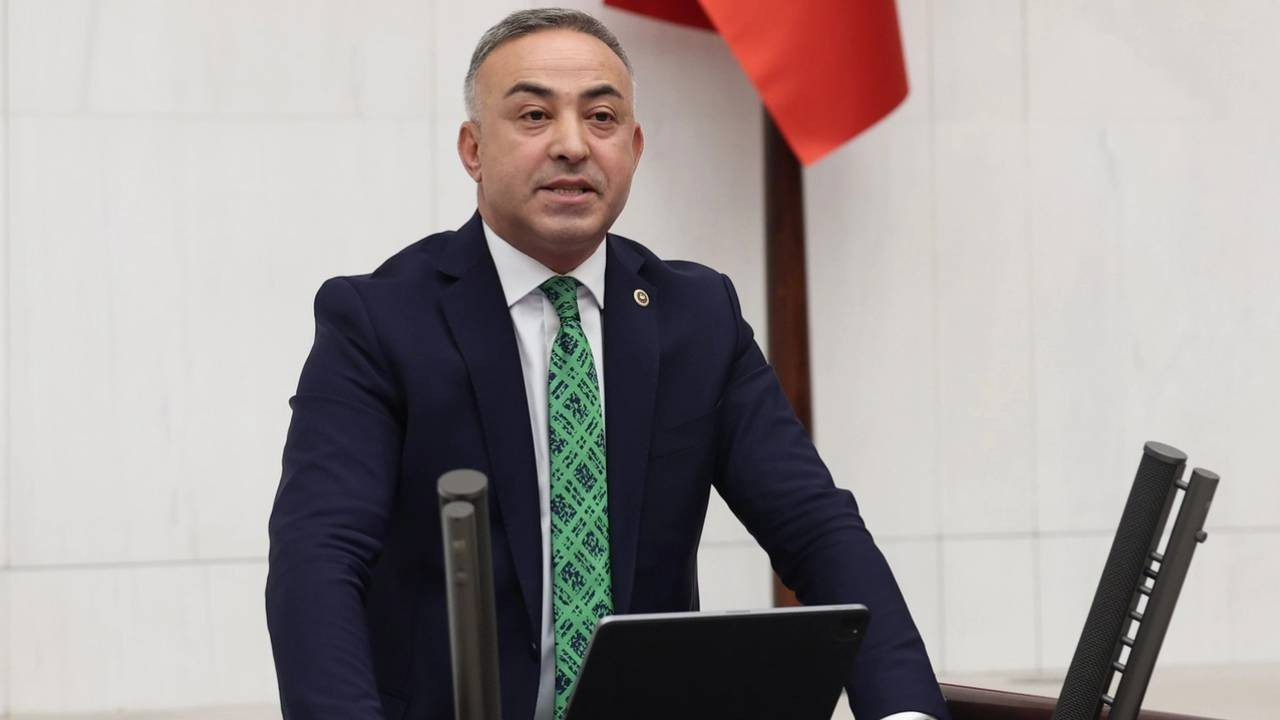 Bakanlıktan Sessiz Tasarruf: Yüzlerce Kişi Bir Mesajla İşsiz Kaldı