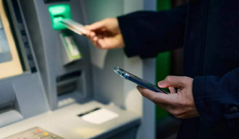 Banka Devinden Flaş Karar: Herkesin IBAN’ı Değişiyor! Bildirmeyenin Hesabına Para Gönderilmeyecek