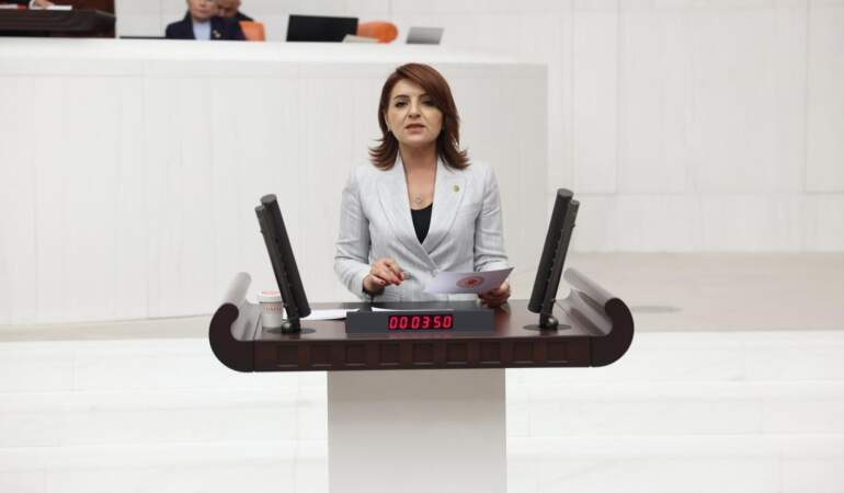 Barınmak Artık Lüks: ‘Asgari Ücret Ev Tutmaya Yetmiyor’