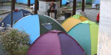 ‘Bedava Palas’ta Güreş Keyfi: Kırkpınar İçin Cami Avlusunda Sabahladılar