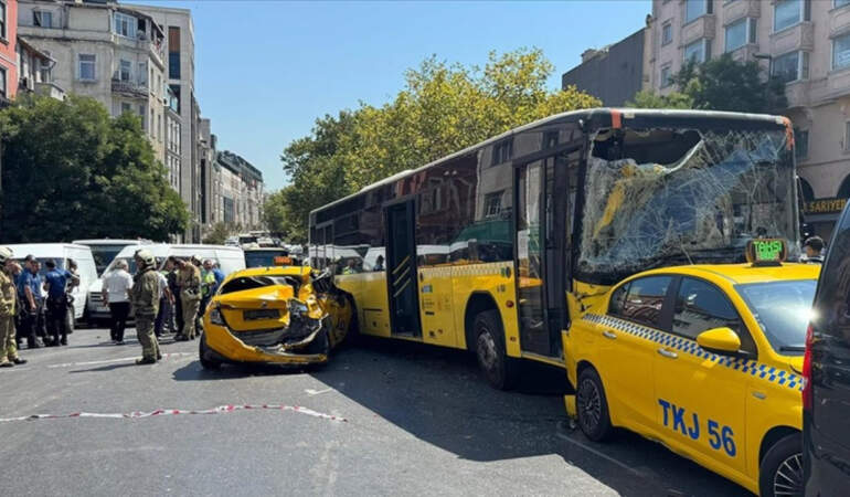 Beyoğlu’ndaki Zincirleme Kazada Flaş Gelişme: İETT Şoförü Gözaltına Alındı