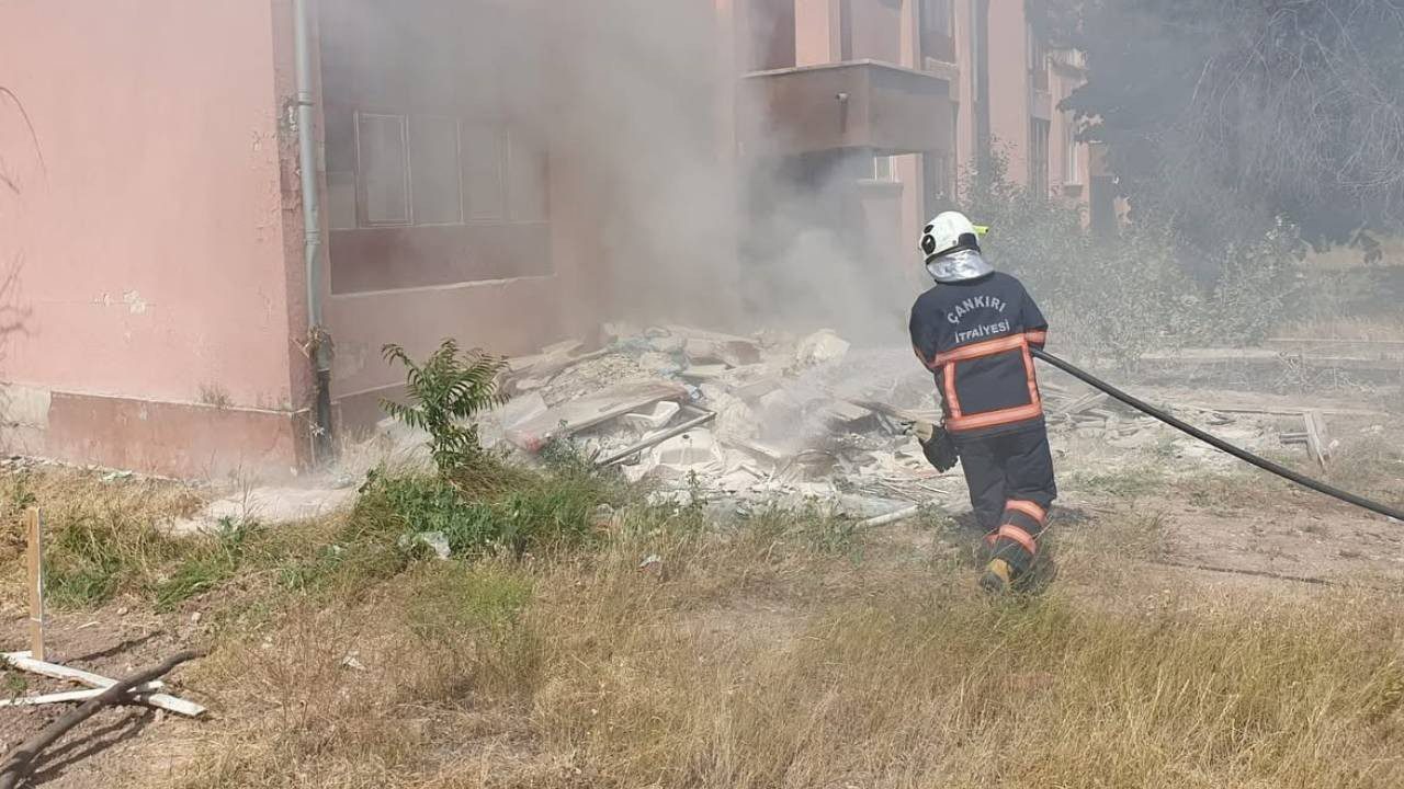 Çankırı’da Ot Yangını Korkuttu