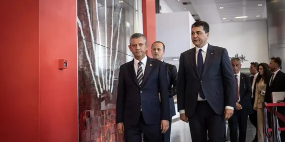 CHP Genel Başkanı Özel, DP Genel Başkanı Uysal ile görüştü Açıklaması