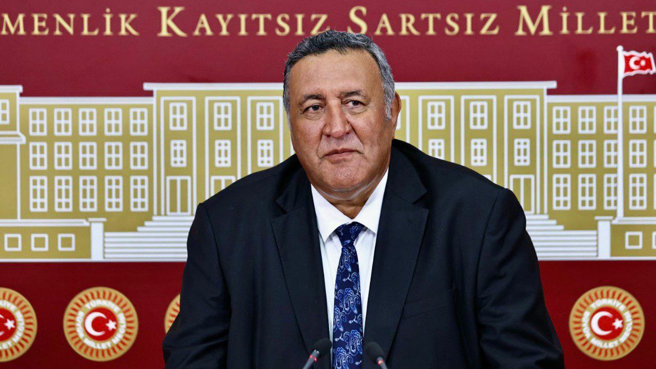 CHP’li Gürer Vahim Tabloyu İşaret Etti! ‘Giyim Sektöründe 145 Bin Kişi İşinden Oldu’