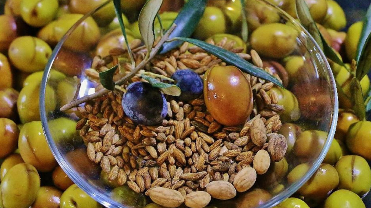 Çöp Diye Atılan Zeytin Çekirdeğiyle Servet Kazanıyorlar! Türkiye’de Potansiyeli Çok Yüksek