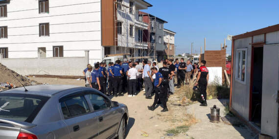 Çorlu’da Park Yeri Kavgası: 2 İşçi ve 1 Polis Yaralı, 8 Kişi Gözaltında
