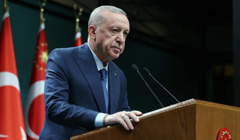 Cumhurbaşkanı Erdoğan LGS İddialarına Ateş Püskürdü: ‘Bir İnsan Bu Kadar Pişkince Yalan Söyleyemez’