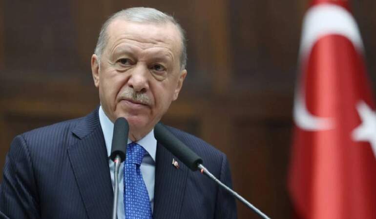 Cumhurbaşkanı Erdoğan ve Milletvekillerinin Yeni Zamlı Maaşı Belli Oldu: İşte Güncel Maaşları