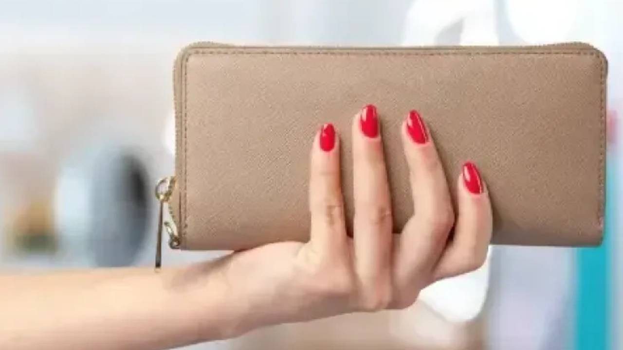 Cüzdanın İçine 3 Tane Koyana Zenginlik Geliyor! Her Ay Yenileniyor, Parayı Çekiyor