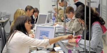 Dev Banka İspanyollara Satıldı: Müşteriler Diken Üstünde