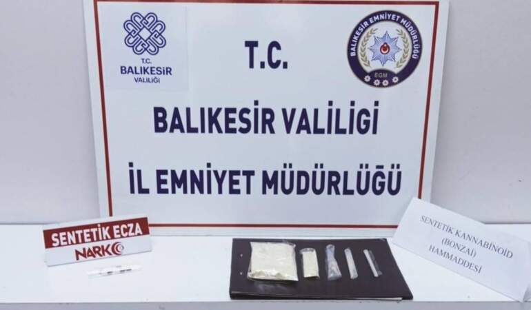 Edremit’te Uyuşturucu Operasyonu: 2 Gözaltı