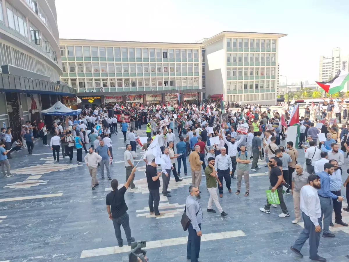 Furkan Vakfı’nın Dernek Binası Mühürlendi
