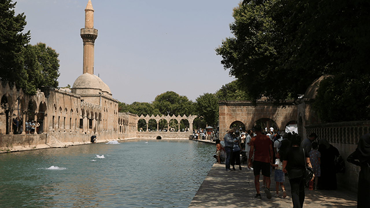 Gaziantep ve Şanlıurfa’yı Sıcak Hava Vurdu