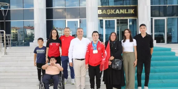 Ahmet Ünal’a Çubuk’ta Coşkulu Karşılama