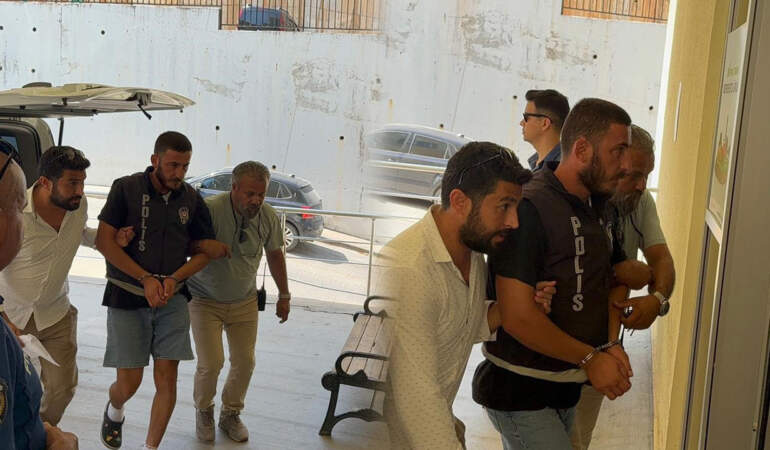 Kadına Şiddetin Sonu Gelmiyor! Antalya’da Erkek Dehşeti: Eşini Darbedip Komaya Soktu